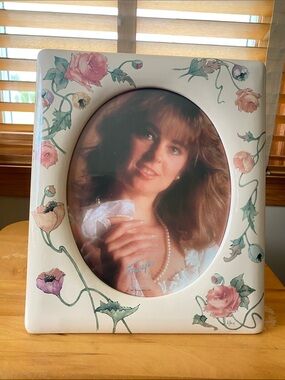 NWOT Vintage 1987  Dakin Terragrafics 8 x 10 Queen’s Chintz Picture Frame